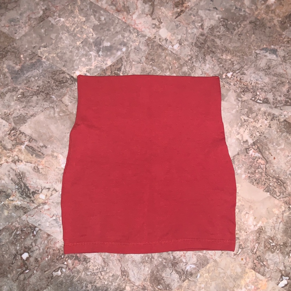 Burnt orange skirt 💥